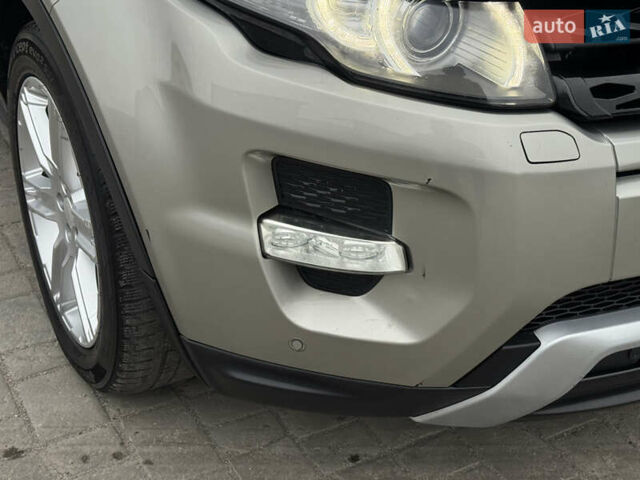 Жовтий Ленд Ровер Рендж Ровер Евок, об'ємом двигуна 2.18 л та пробігом 183 тис. км за 18950 $, фото 20 на Automoto.ua