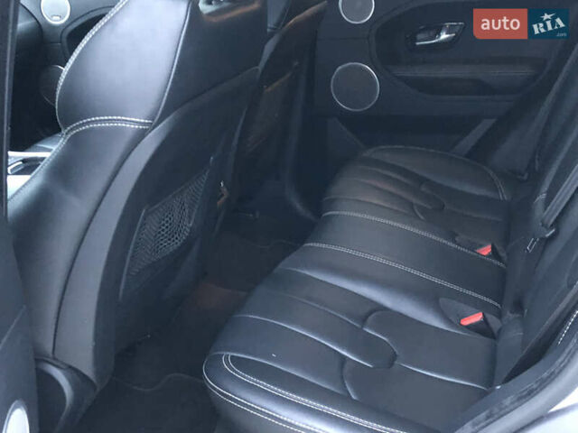 Сірий Ленд Ровер Рендж Ровер Евок, об'ємом двигуна 2 л та пробігом 192 тис. км за 14800 $, фото 48 на Automoto.ua