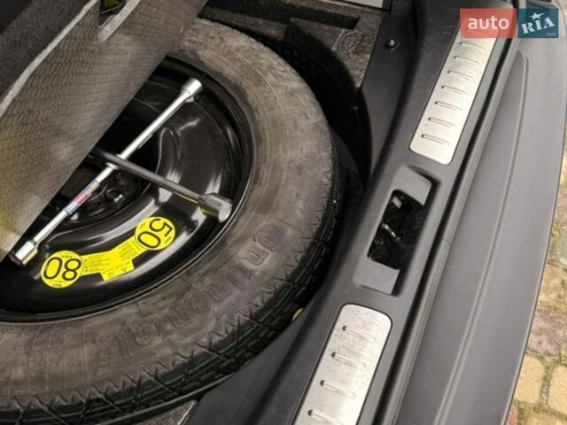 Сірий Ленд Ровер Рендж Ровер Евок, об'ємом двигуна 2 л та пробігом 280 тис. км за 14800 $, фото 35 на Automoto.ua