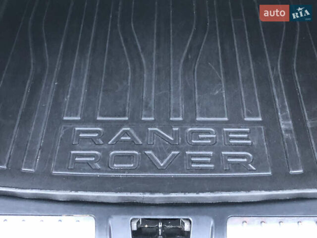 Сірий Ленд Ровер Рендж Ровер Евок, об'ємом двигуна 2 л та пробігом 192 тис. км за 14800 $, фото 52 на Automoto.ua