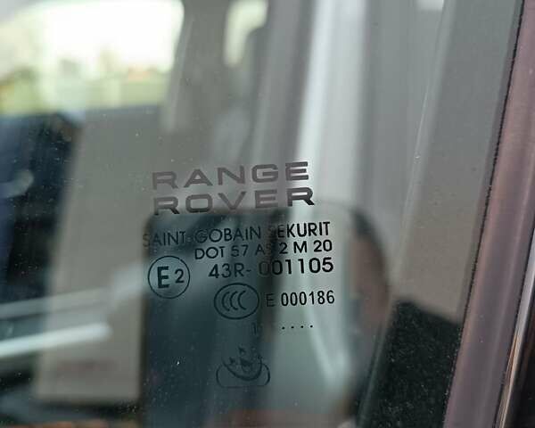 Сірий Ленд Ровер Рендж Ровер Евок, об'ємом двигуна 2.2 л та пробігом 166 тис. км за 20998 $, фото 29 на Automoto.ua