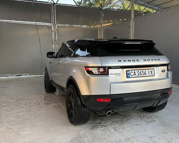 Серый Ленд Ровер Рендж Ровер Эвок, объемом двигателя 2.18 л и пробегом 137 тыс. км за 17500 $, фото 3 на Automoto.ua