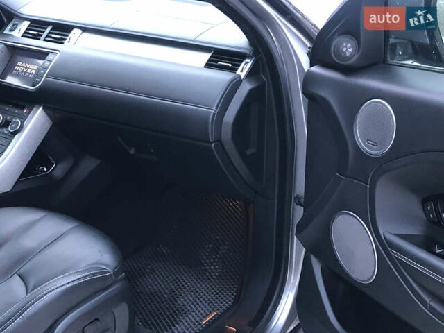 Сірий Ленд Ровер Рендж Ровер Евок, об'ємом двигуна 2 л та пробігом 192 тис. км за 14800 $, фото 57 на Automoto.ua