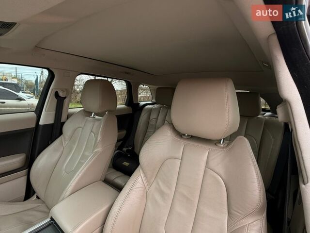 Сірий Ленд Ровер Рендж Ровер Евок, об'ємом двигуна 2 л та пробігом 280 тис. км за 14800 $, фото 28 на Automoto.ua