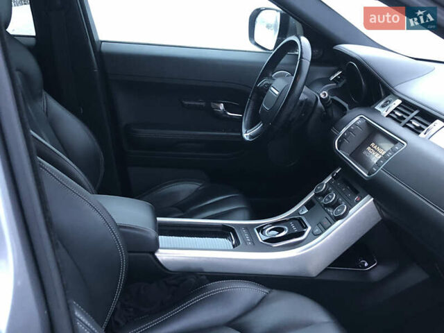 Сірий Ленд Ровер Рендж Ровер Евок, об'ємом двигуна 2 л та пробігом 192 тис. км за 14800 $, фото 56 на Automoto.ua