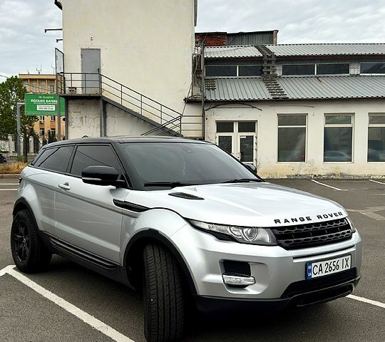 Сірий Ленд Ровер Рендж Ровер Евок, об'ємом двигуна 2.2 л та пробігом 142 тис. км за 16300 $, фото 2 на Automoto.ua