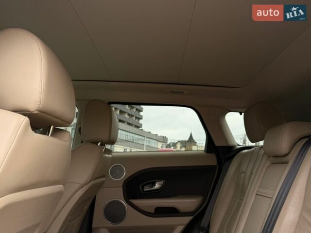 Сірий Ленд Ровер Рендж Ровер Евок, об'ємом двигуна 2 л та пробігом 280 тис. км за 14800 $, фото 29 на Automoto.ua