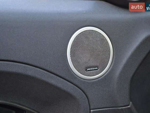 Сірий Ленд Ровер Рендж Ровер Евок, об'ємом двигуна 2 л та пробігом 250 тис. км за 15400 $, фото 12 на Automoto.ua