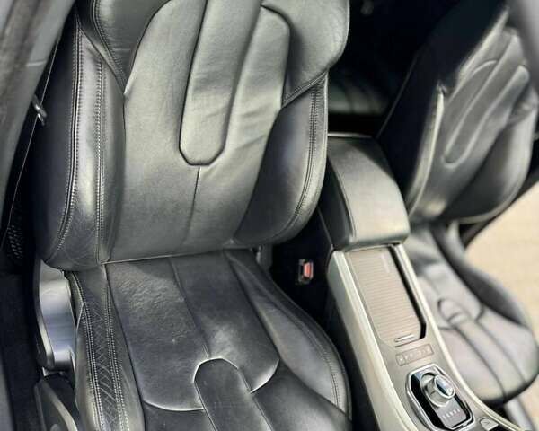 Сірий Ленд Ровер Рендж Ровер Евок, об'ємом двигуна 2 л та пробігом 230 тис. км за 16400 $, фото 25 на Automoto.ua