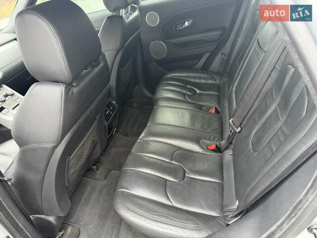 Сірий Ленд Ровер Рендж Ровер Евок, об'ємом двигуна 2 л та пробігом 230 тис. км за 12750 $, фото 6 на Automoto.ua