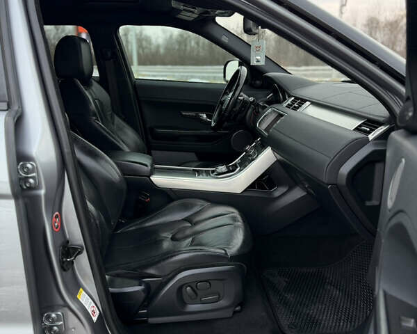 Сірий Ленд Ровер Рендж Ровер Евок, об'ємом двигуна 2 л та пробігом 237 тис. км за 14700 $, фото 44 на Automoto.ua