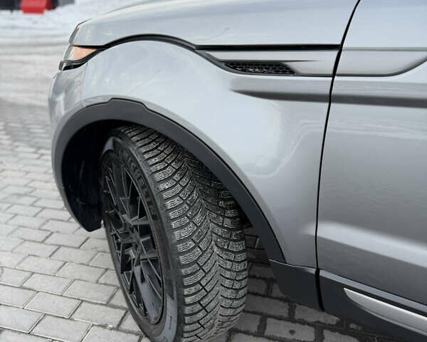 Сірий Ленд Ровер Рендж Ровер Евок, об'ємом двигуна 2 л та пробігом 237 тис. км за 14700 $, фото 51 на Automoto.ua