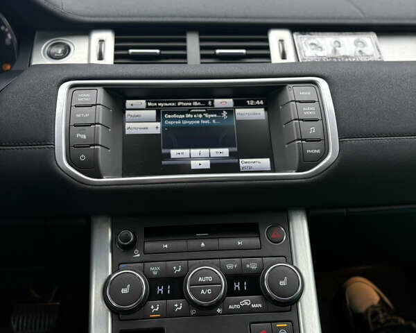 Сірий Ленд Ровер Рендж Ровер Евок, об'ємом двигуна 2 л та пробігом 250 тис. км за 12999 $, фото 13 на Automoto.ua