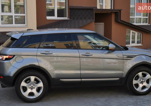 Серый Ленд Ровер Рендж Ровер Эвок, объемом двигателя 2 л и пробегом 250 тыс. км за 15500 $, фото 8 на Automoto.ua