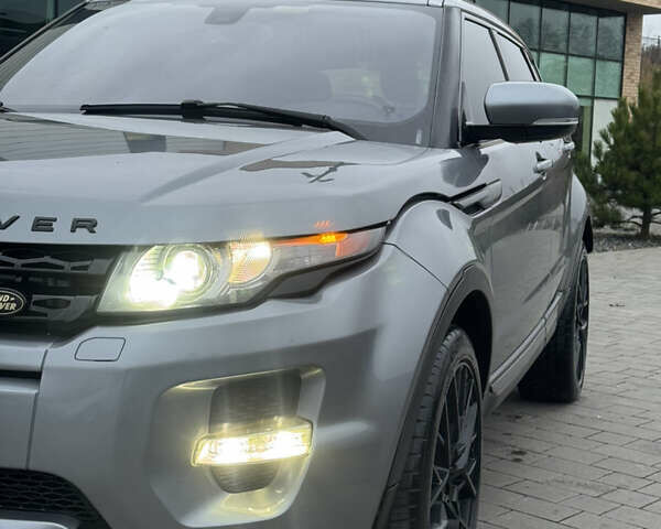 Серый Ленд Ровер Рендж Ровер Эвок, объемом двигателя 2 л и пробегом 233 тыс. км за 16777 $, фото 6 на Automoto.ua