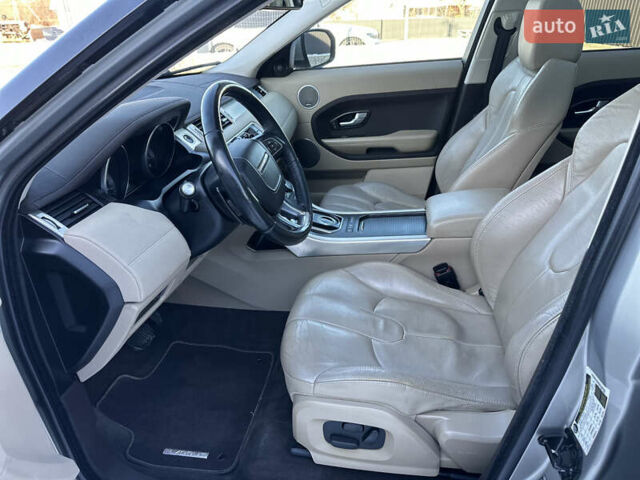 Сірий Ленд Ровер Рендж Ровер Евок, об'ємом двигуна 2 л та пробігом 240 тис. км за 13350 $, фото 30 на Automoto.ua