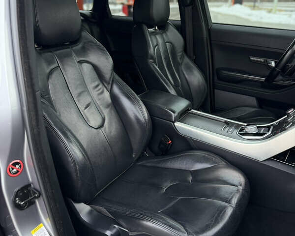 Сірий Ленд Ровер Рендж Ровер Евок, об'ємом двигуна 2 л та пробігом 237 тис. км за 14700 $, фото 46 на Automoto.ua