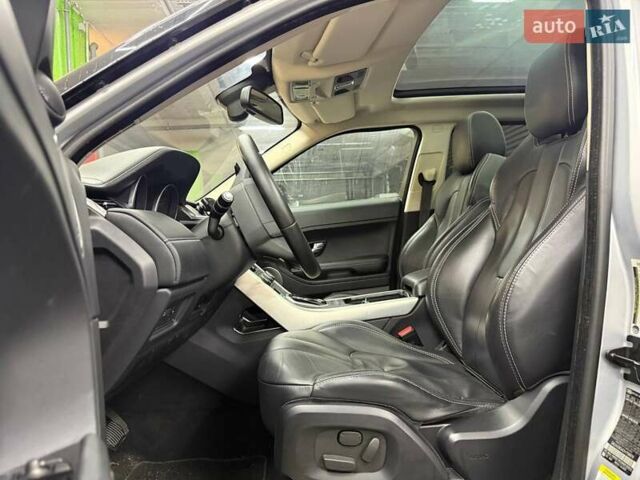 Серый Ленд Ровер Рендж Ровер Эвок, объемом двигателя 2 л и пробегом 112 тыс. км за 17999 $, фото 5 на Automoto.ua