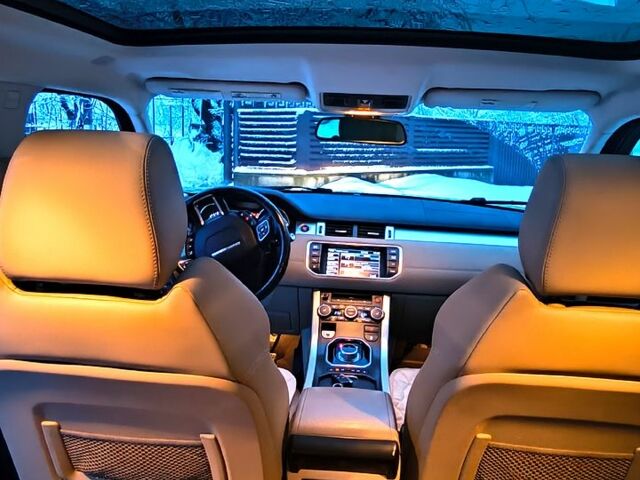 Сірий Ленд Ровер Рендж Ровер Евок, об'ємом двигуна 2 л та пробігом 24000 тис. км за 16100 $, фото 7 на Automoto.ua