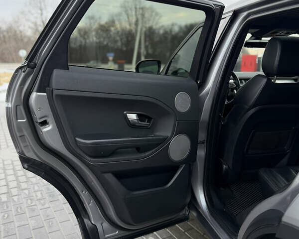 Сірий Ленд Ровер Рендж Ровер Евок, об'ємом двигуна 2 л та пробігом 237 тис. км за 14700 $, фото 34 на Automoto.ua