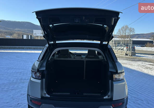 Сірий Ленд Ровер Рендж Ровер Евок, об'ємом двигуна 2 л та пробігом 240 тис. км за 13350 $, фото 20 на Automoto.ua