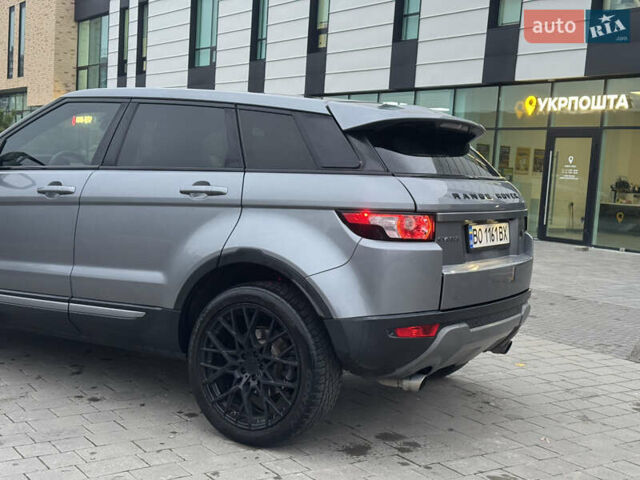 Серый Ленд Ровер Рендж Ровер Эвок, объемом двигателя 2 л и пробегом 233 тыс. км за 16777 $, фото 4 на Automoto.ua