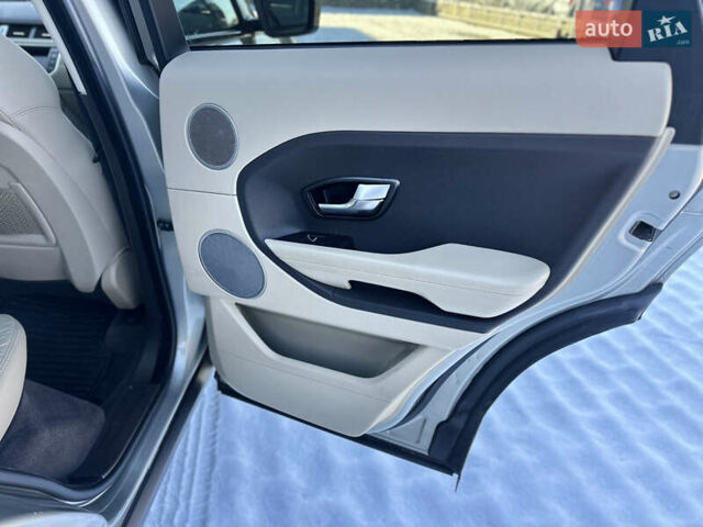 Сірий Ленд Ровер Рендж Ровер Евок, об'ємом двигуна 2 л та пробігом 240 тис. км за 13350 $, фото 32 на Automoto.ua