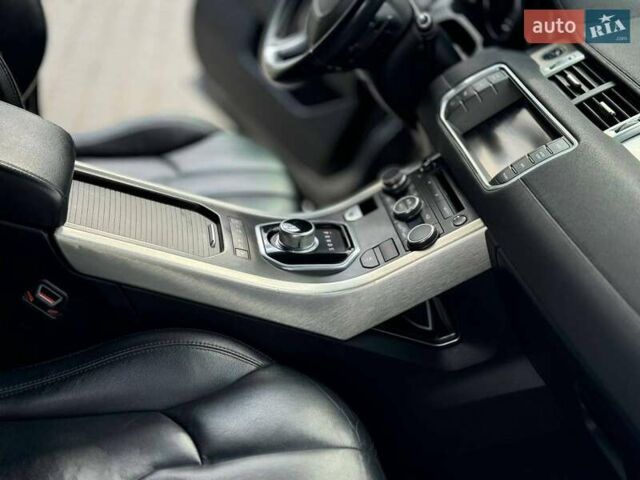 Сірий Ленд Ровер Рендж Ровер Евок, об'ємом двигуна 2 л та пробігом 230 тис. км за 16400 $, фото 24 на Automoto.ua