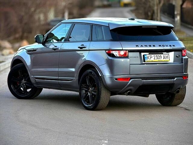 Сірий Ленд Ровер Рендж Ровер Евок, об'ємом двигуна 2 л та пробігом 145 тис. км за 14500 $, фото 7 на Automoto.ua