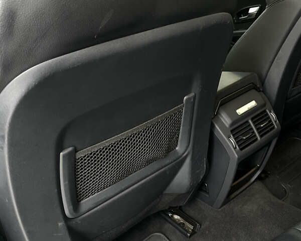 Сірий Ленд Ровер Рендж Ровер Евок, об'ємом двигуна 2 л та пробігом 210 тис. км за 16450 $, фото 15 на Automoto.ua