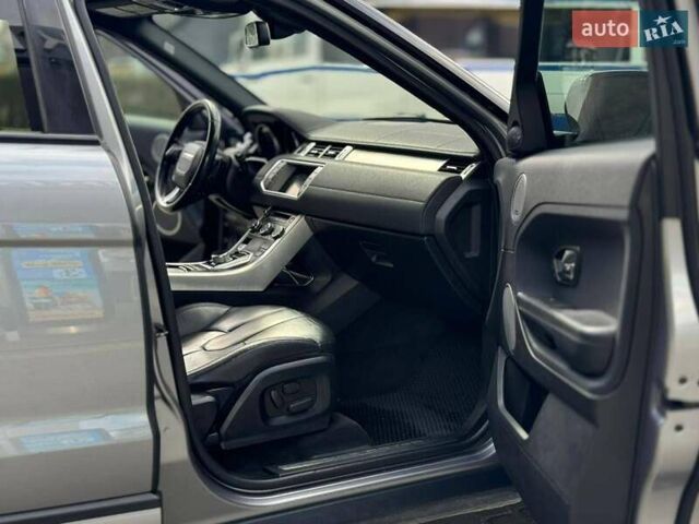 Сірий Ленд Ровер Рендж Ровер Евок, об'ємом двигуна 2 л та пробігом 230 тис. км за 16400 $, фото 23 на Automoto.ua