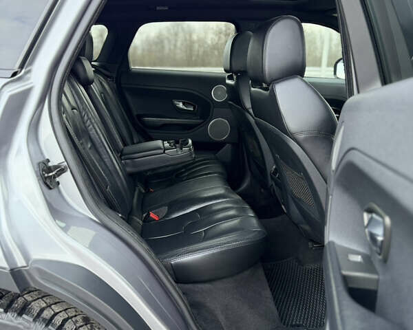 Сірий Ленд Ровер Рендж Ровер Евок, об'ємом двигуна 2 л та пробігом 237 тис. км за 14700 $, фото 41 на Automoto.ua