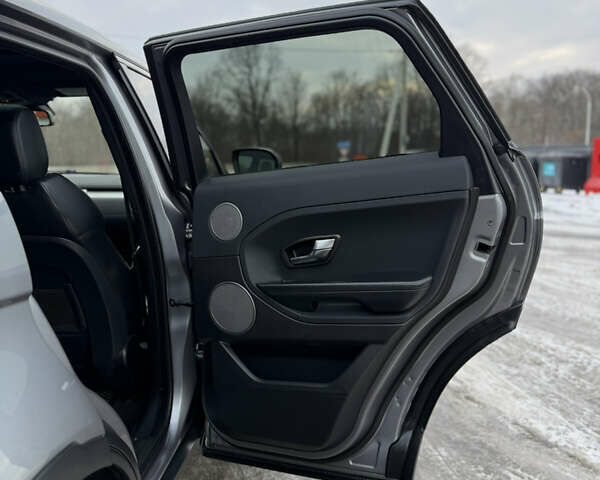 Сірий Ленд Ровер Рендж Ровер Евок, об'ємом двигуна 2 л та пробігом 237 тис. км за 14700 $, фото 39 на Automoto.ua