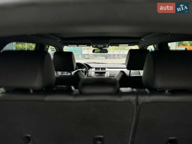 Сірий Ленд Ровер Рендж Ровер Евок, об'ємом двигуна 2 л та пробігом 230 тис. км за 16400 $, фото 17 на Automoto.ua