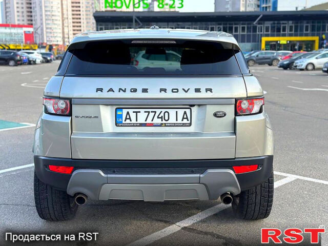 Серый Ленд Ровер Рендж Ровер Эвок, объемом двигателя 2 л и пробегом 130 тыс. км за 17400 $, фото 2 на Automoto.ua