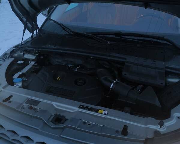 Сірий Ленд Ровер Рендж Ровер Евок, об'ємом двигуна 2 л та пробігом 240 тис. км за 16100 $, фото 15 на Automoto.ua