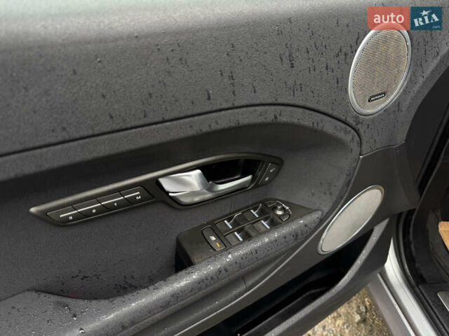 Сірий Ленд Ровер Рендж Ровер Евок, об'ємом двигуна 2 л та пробігом 144 тис. км за 13500 $, фото 14 на Automoto.ua