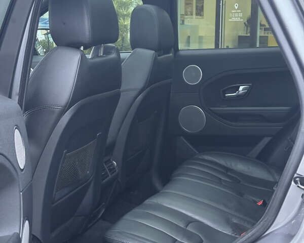 Серый Ленд Ровер Рендж Ровер Эвок, объемом двигателя 2 л и пробегом 233 тыс. км за 16777 $, фото 19 на Automoto.ua