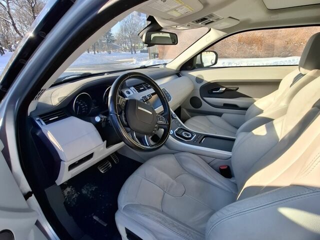 Серый Ленд Ровер Рендж Ровер Эвок, объемом двигателя 2 л и пробегом 129 тыс. км за 11300 $, фото 4 на Automoto.ua