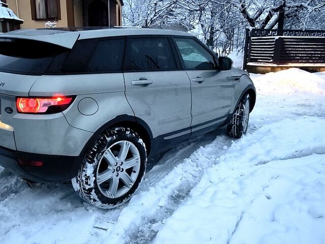 Сірий Ленд Ровер Рендж Ровер Евок, об'ємом двигуна 2 л та пробігом 24000 тис. км за 16100 $, фото 3 на Automoto.ua