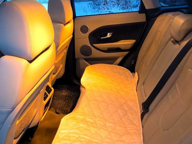 Сірий Ленд Ровер Рендж Ровер Евок, об'ємом двигуна 2 л та пробігом 24000 тис. км за 16100 $, фото 6 на Automoto.ua