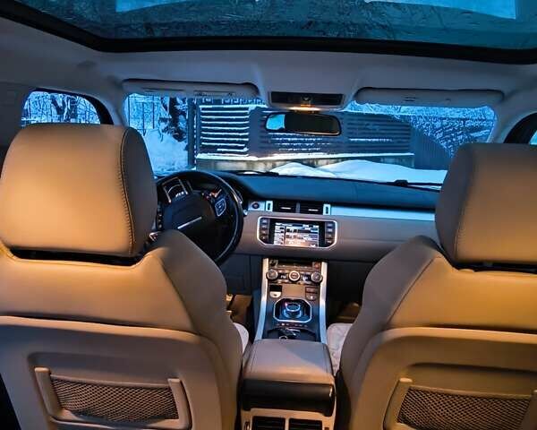 Сірий Ленд Ровер Рендж Ровер Евок, об'ємом двигуна 2 л та пробігом 240 тис. км за 16100 $, фото 6 на Automoto.ua