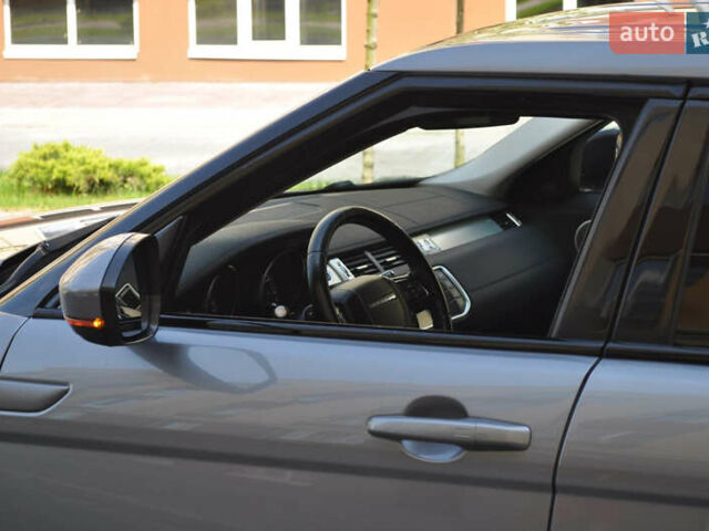 Серый Ленд Ровер Рендж Ровер Эвок, объемом двигателя 2 л и пробегом 250 тыс. км за 15500 $, фото 11 на Automoto.ua