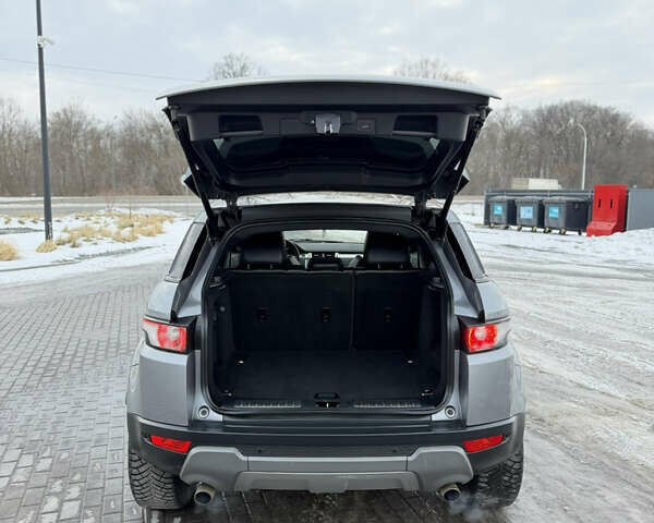 Сірий Ленд Ровер Рендж Ровер Евок, об'ємом двигуна 2 л та пробігом 237 тис. км за 14700 $, фото 38 на Automoto.ua