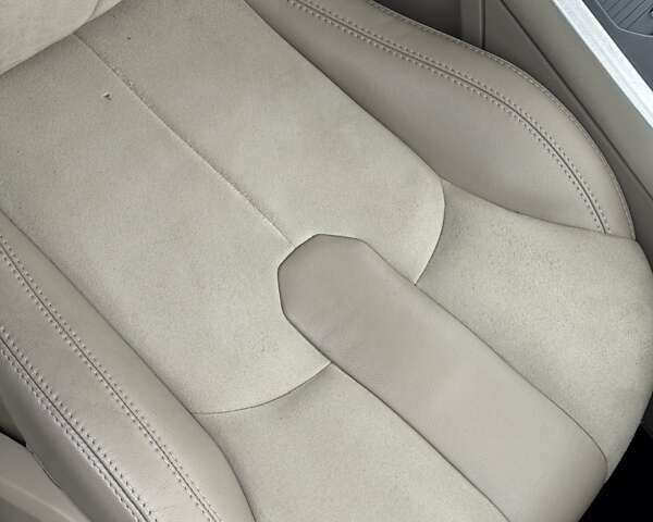 Серый Ленд Ровер Рендж Ровер Эвок, объемом двигателя 2 л и пробегом 96 тыс. км за 16500 $, фото 19 на Automoto.ua