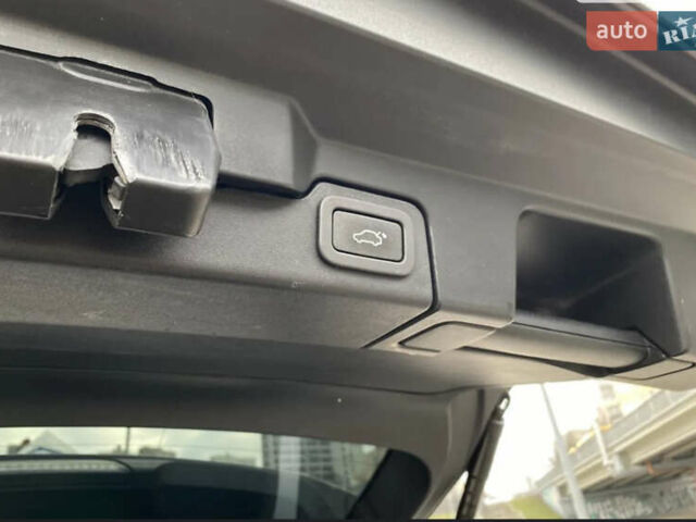 Сірий Ленд Ровер Рендж Ровер Евок, об'ємом двигуна 2 л та пробігом 183 тис. км за 16200 $, фото 10 на Automoto.ua