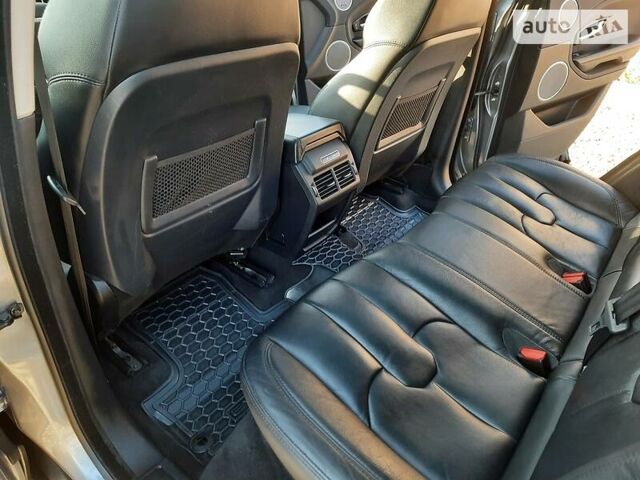 Сірий Ленд Ровер Рендж Ровер Евок, об'ємом двигуна 2 л та пробігом 137 тис. км за 15555 $, фото 32 на Automoto.ua