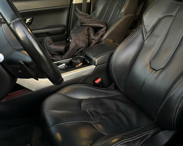 Сірий Ленд Ровер Рендж Ровер Евок, об'ємом двигуна 2 л та пробігом 135 тис. км за 18500 $, фото 18 на Automoto.ua