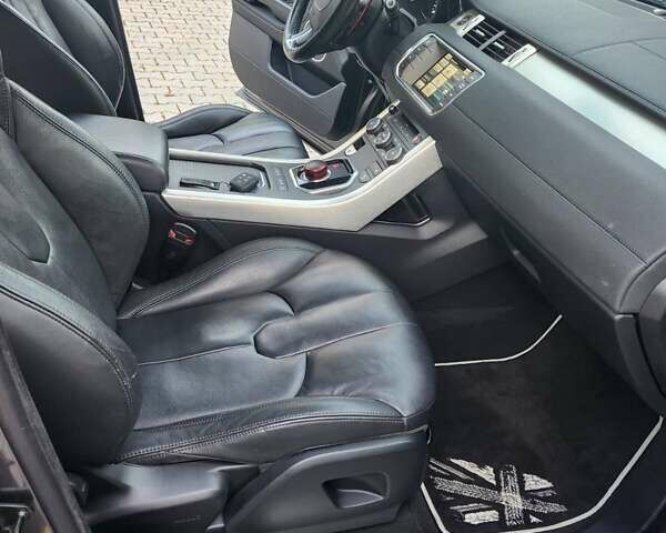 Серый Ленд Ровер Рендж Ровер Эвок, объемом двигателя 2.18 л и пробегом 207 тыс. км за 23000 $, фото 13 на Automoto.ua