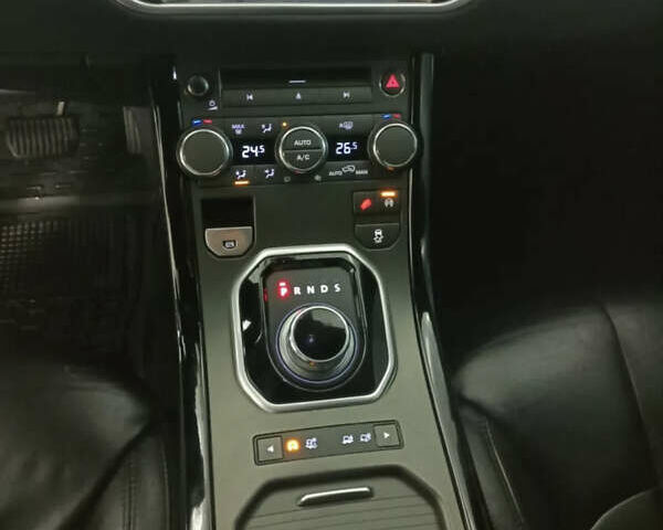 Сірий Ленд Ровер Рендж Ровер Евок, об'ємом двигуна 2 л та пробігом 183 тис. км за 16200 $, фото 5 на Automoto.ua